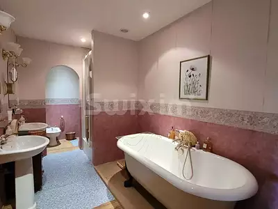 Maison, 234 m²
