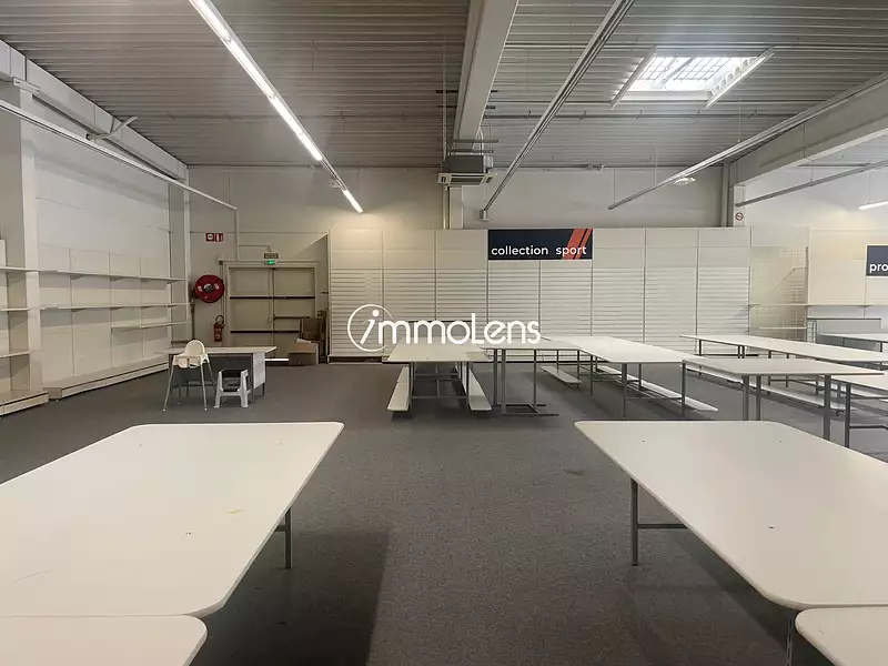 Divers, 608 m²