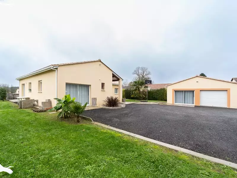 Maison, 155 m²