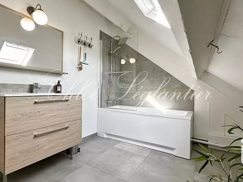 Maison, 200 m²