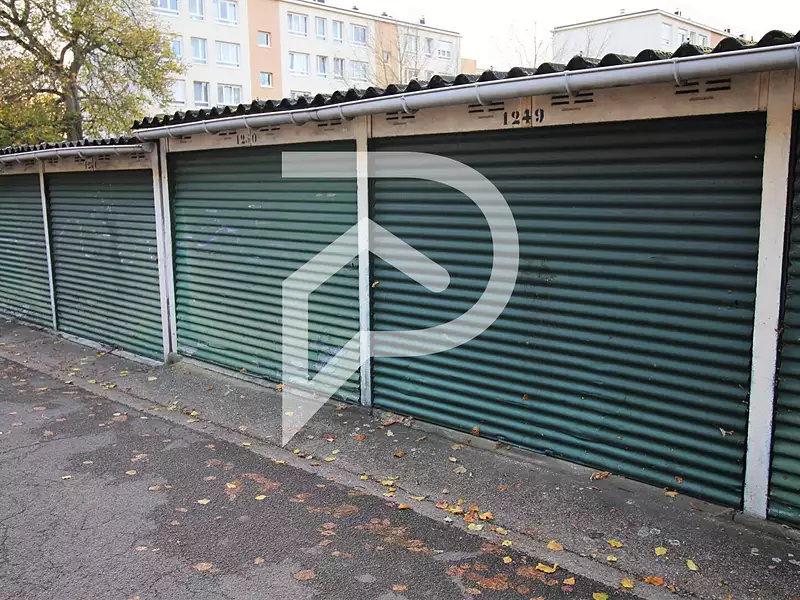 Parking, 13 m²