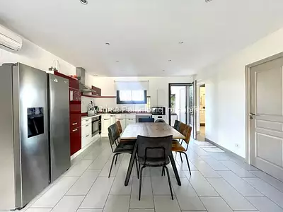 Maison, 210 m²