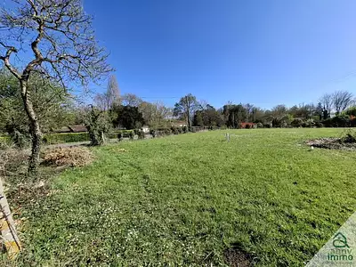 Terrain, 900 m²