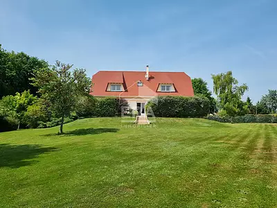 Maison, 240 m²