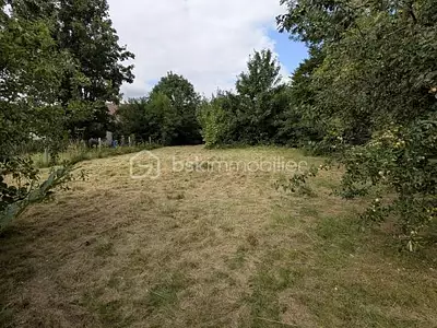 Terrain, 1 033 m²