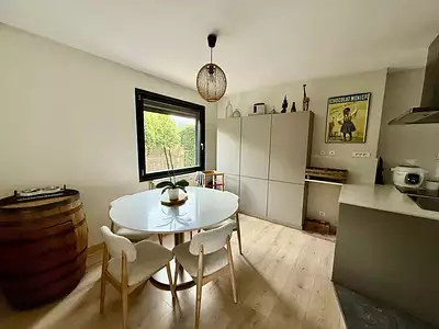 Maison, 196 m²