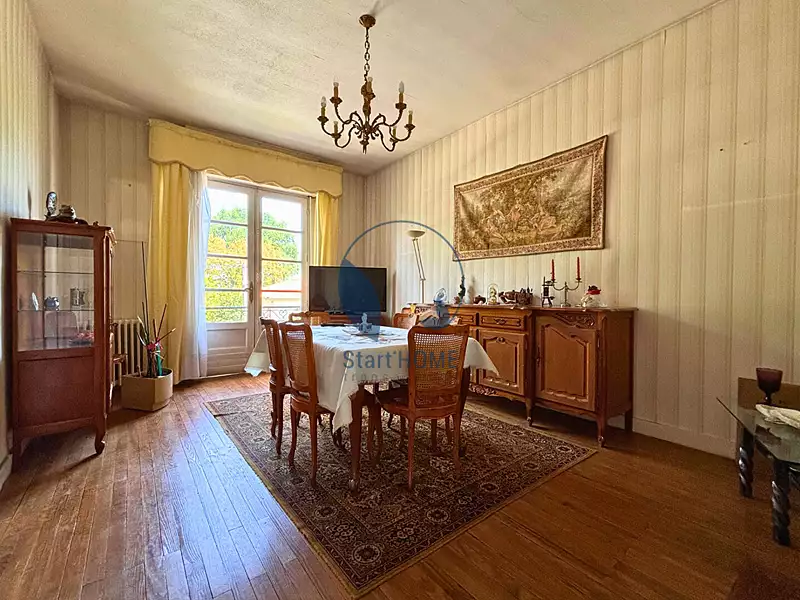 Maison, 250 m²