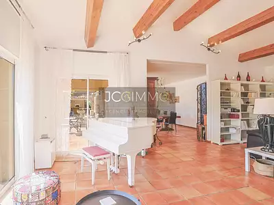 Maison, 310 m²