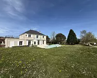 Maison, 240 m²