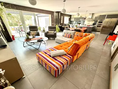 Maison, 190 m²
