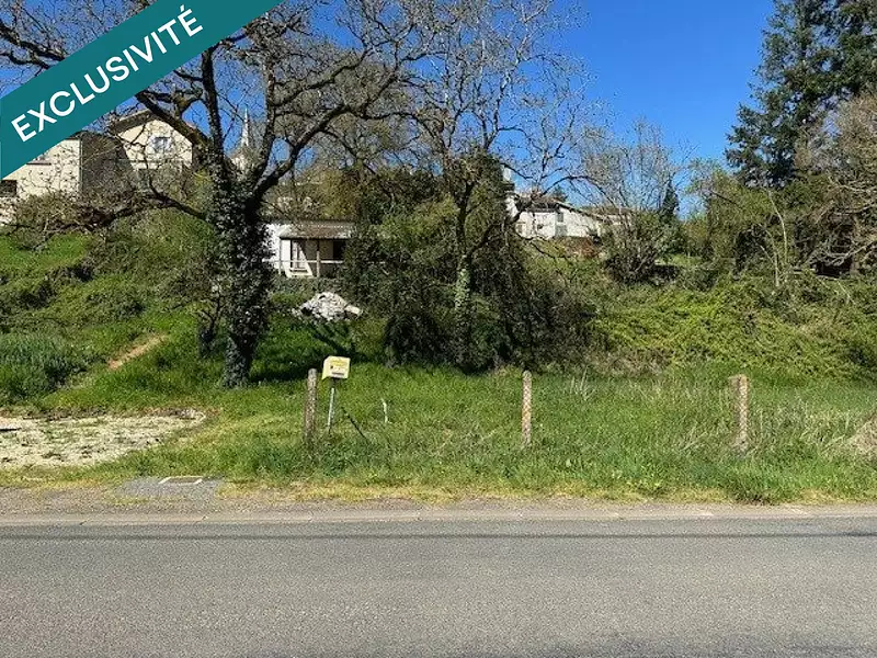 Terrain, 1 323 m²