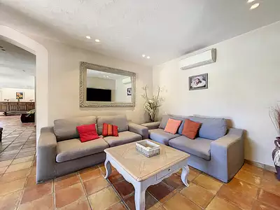 Maison, 245 m²