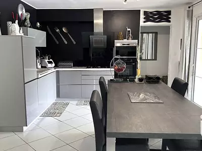 Maison, 256 m²