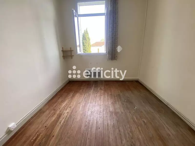 Immeuble, 386 m²