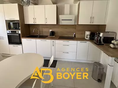 Maison, 211 m²