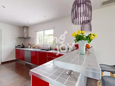 Maison, 144 m²