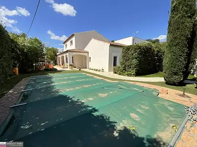 Maison, 177 m²
