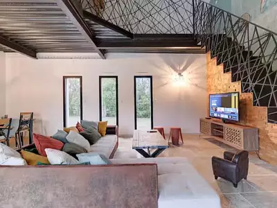 Maison, 280 m²
