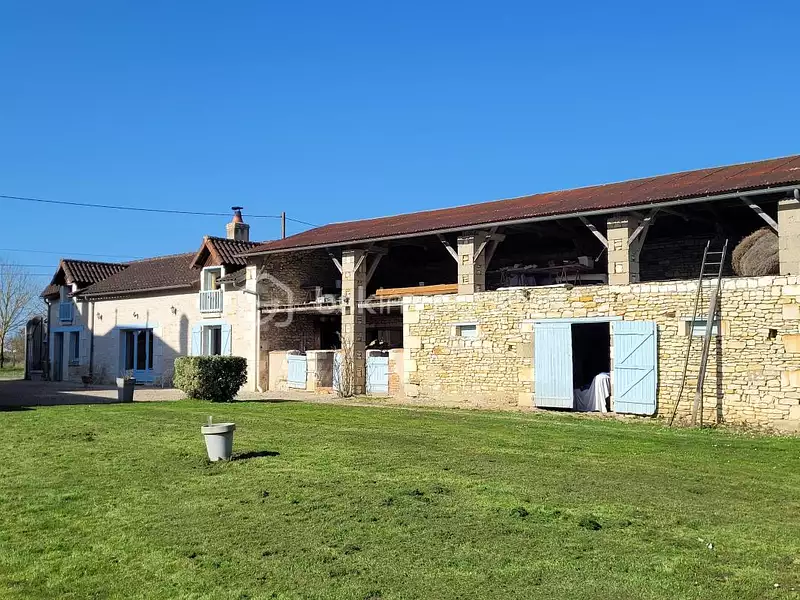Maison, 245 m²