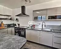 Maison, 175 m²