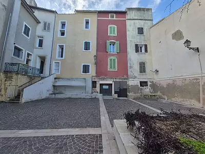 Immeuble, 125 m²