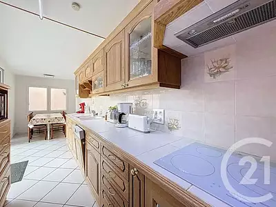 Maison, 121 m²