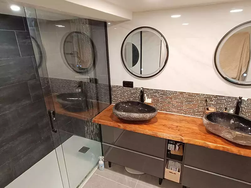 Maison, 251 m²