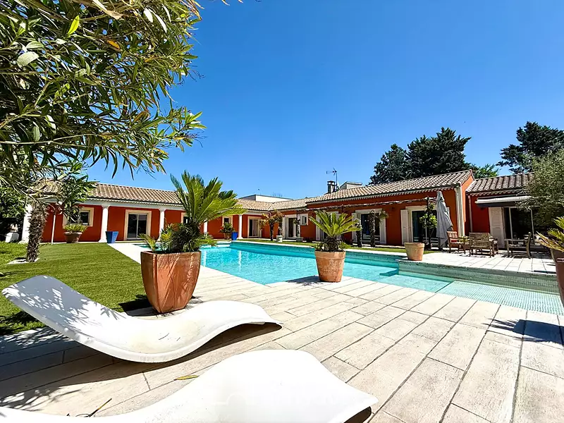 Maison, 318 m²