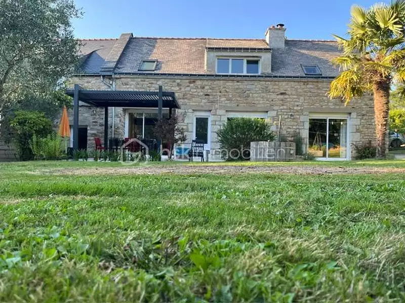Maison, 168 m²
