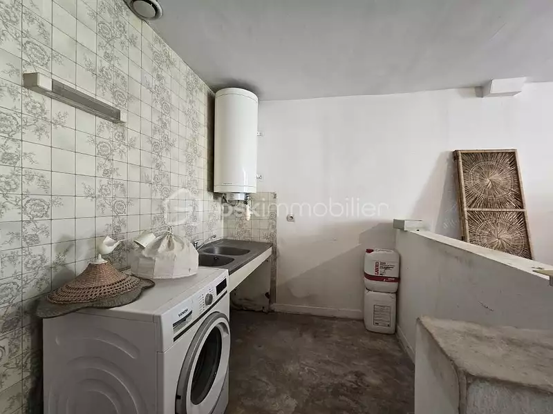 Immeuble, 85 m²