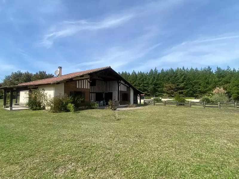 Maison, 245 m²