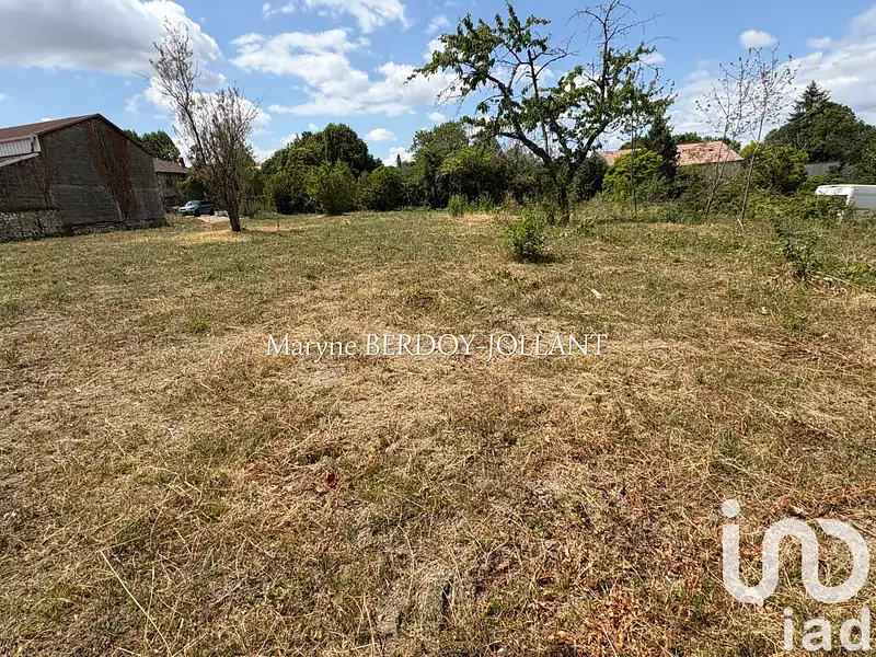 Terrain, 890 m²
