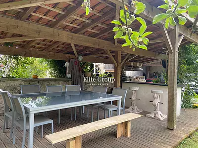 Maison, 220 m²
