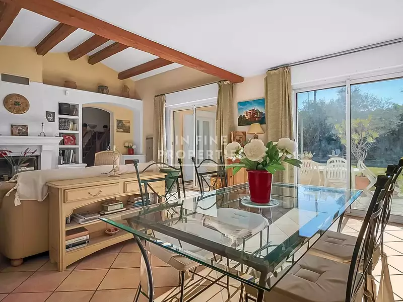 Maison, 161 m²