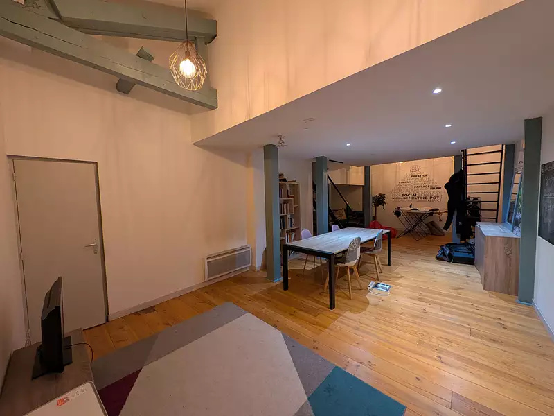 Immeuble, 280 m²