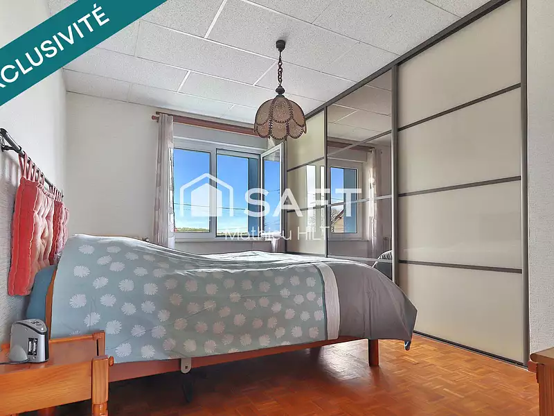 Maison, 166 m²