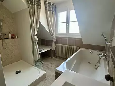 Maison, 228,37 m²