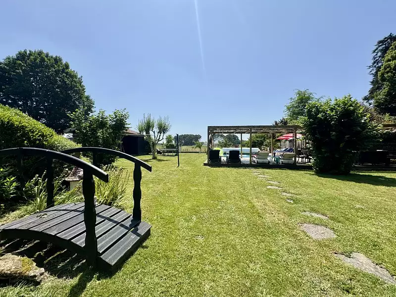 Maison, 260 m²