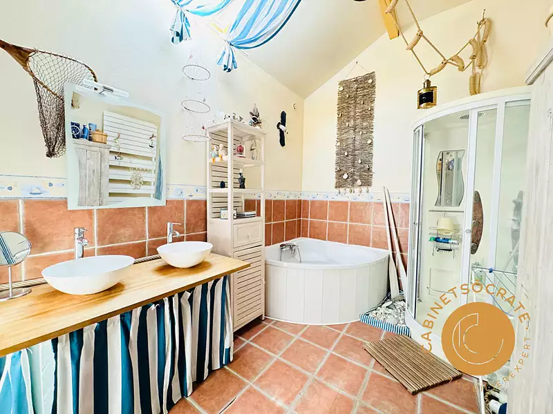 Maison, 194 m²
