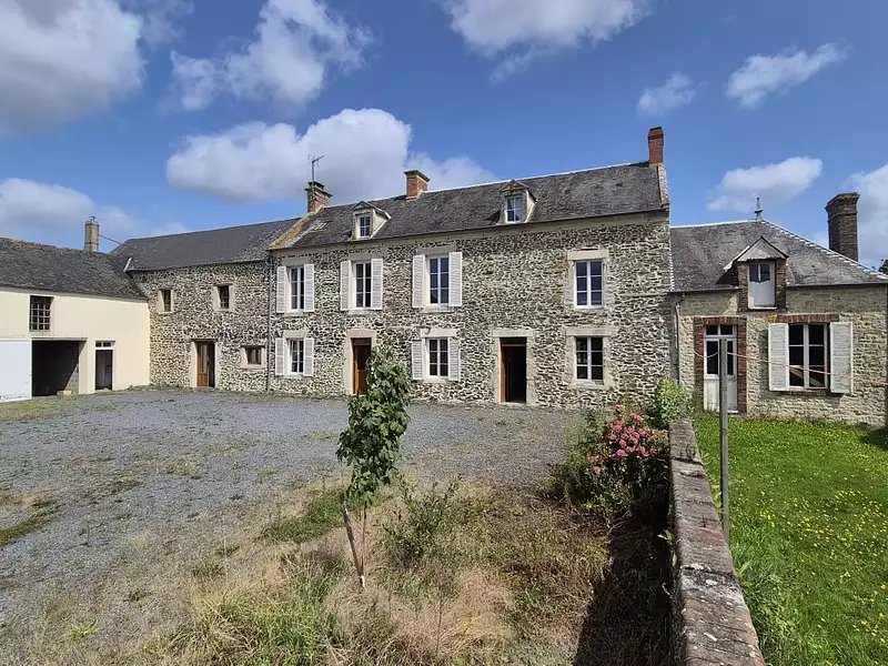 Maison, 180 m²