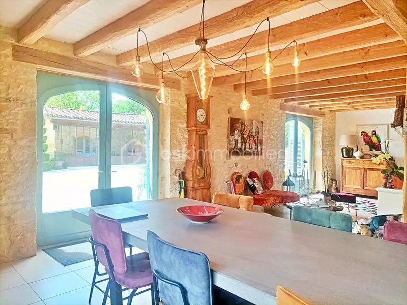 Maison, 361 m²