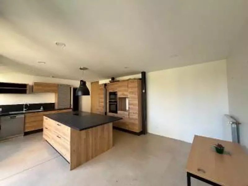 Maison, 170 m²