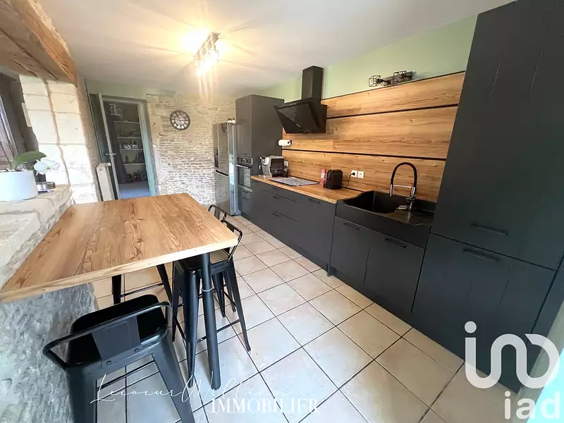 Maison, 236 m²