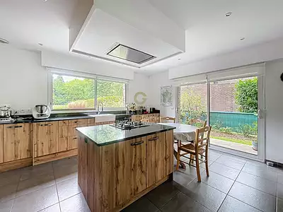 Maison, 212 m²