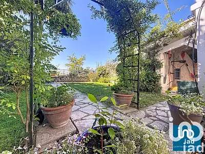 Maison, 220 m²
