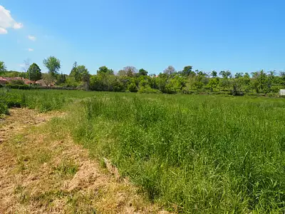 Terrain, 738 m²