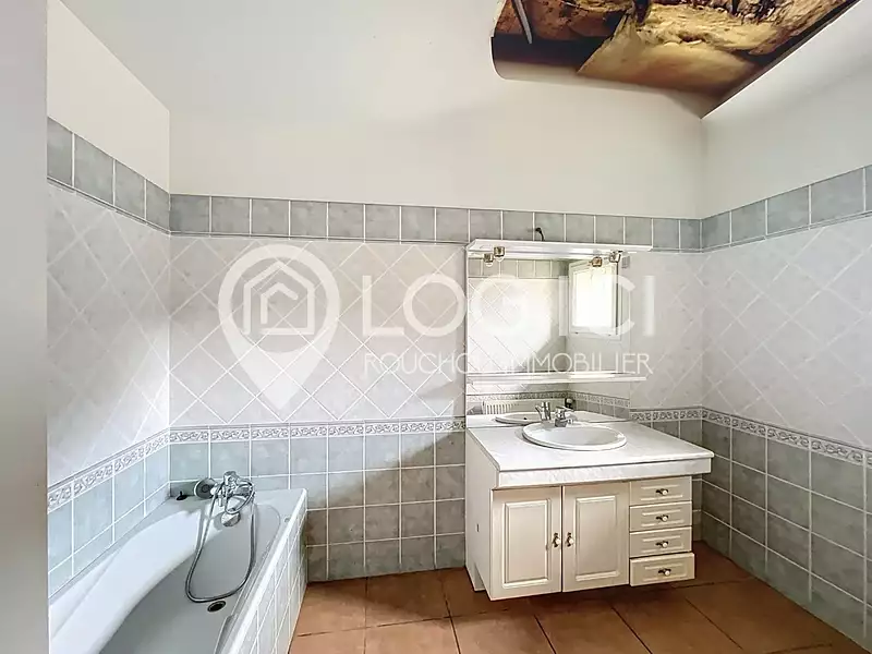 Maison, 208 m²