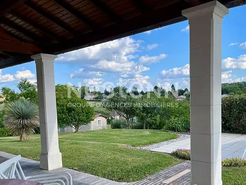 Maison, 176 m²