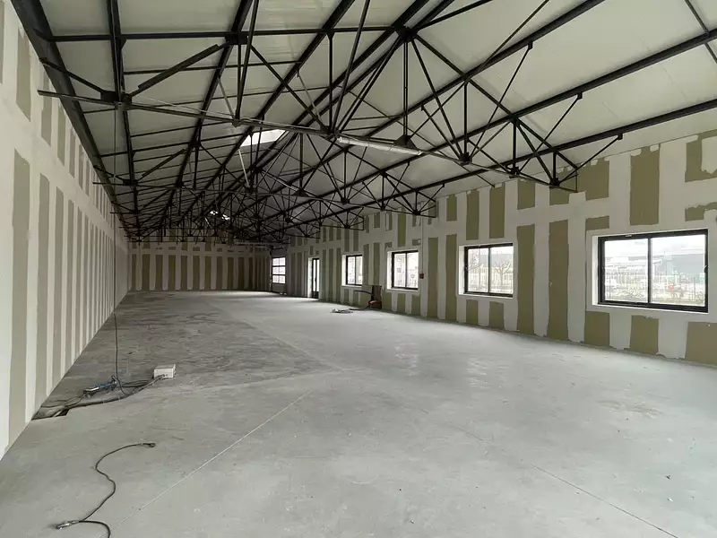 Divers, 330 m²