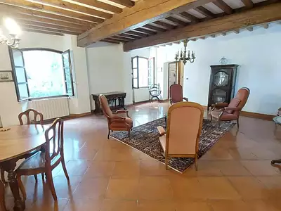 Maison, 389 m²